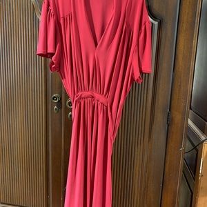 Fuscia colored summer dress. Size 3X stretchy and very comfortable.